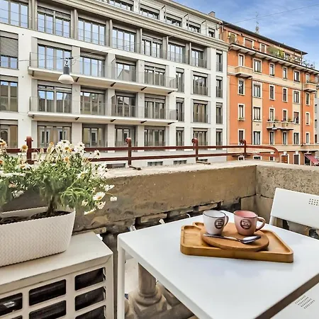 Loft 4 Posti Letto, Duomo 15' - Linate 15' Metro M4 *